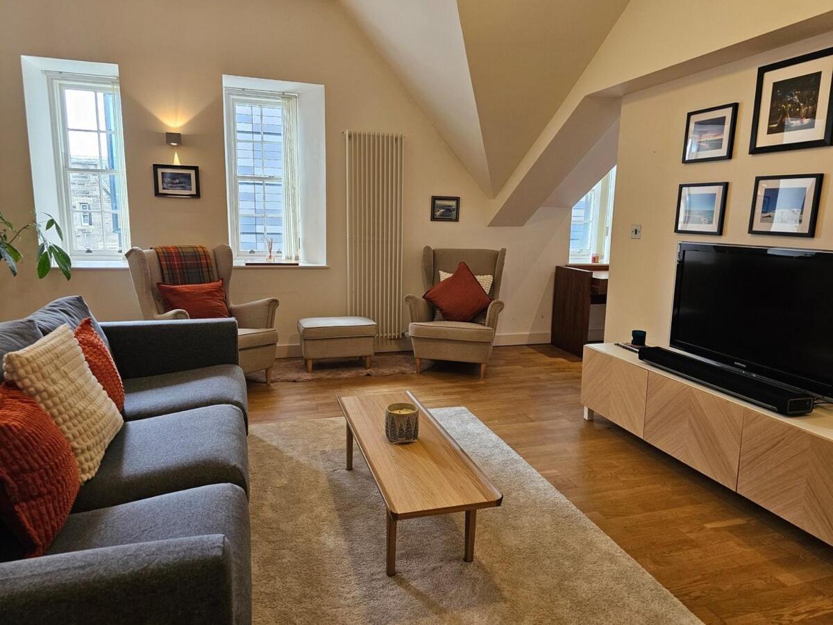 Quartermile Cosy Nest Apartment Edinburgh